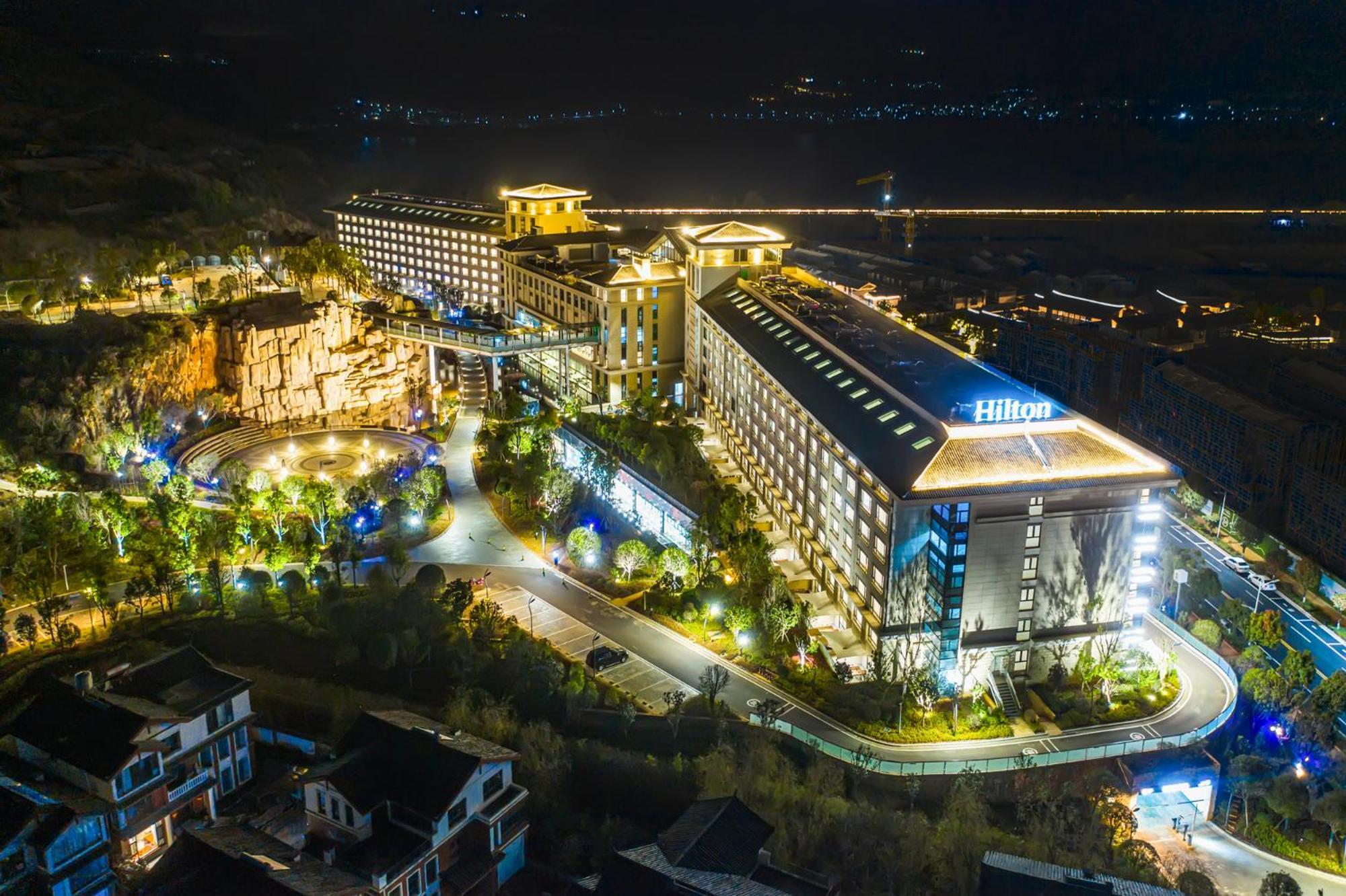 Hotel Hilton Lijiang Lijiang  Exterior foto
